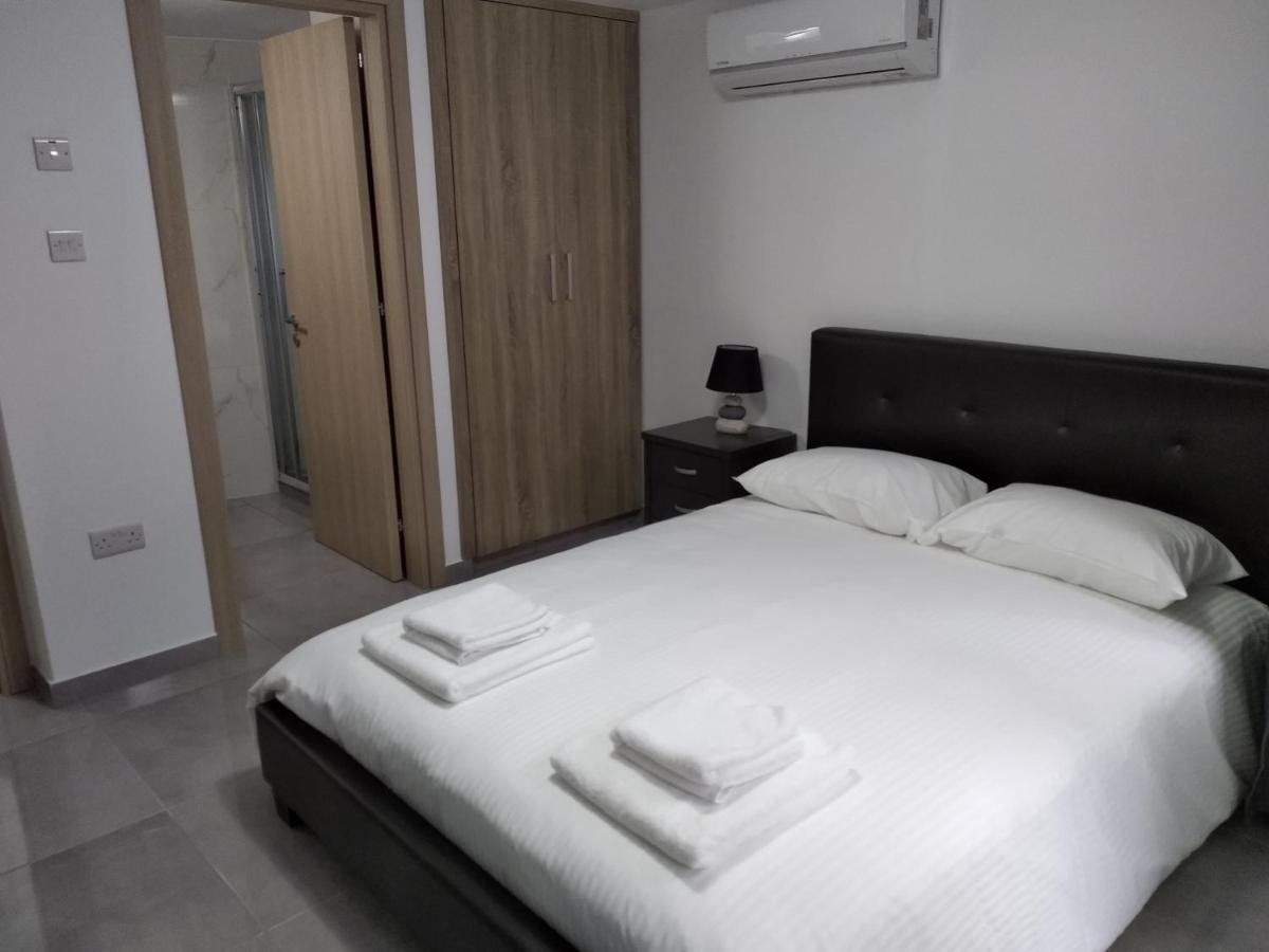 Cozy Place In The Heart Of Harbor Apartment Paphos Exterior photo